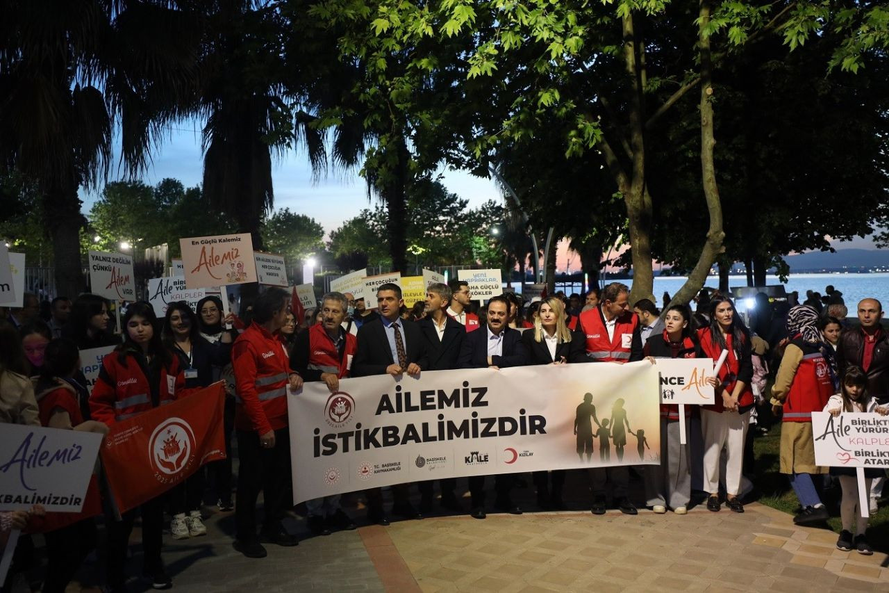 Kocaeli Başiskele'de Aileler İstikbal İçin Yürüdü - Sayfa 4
