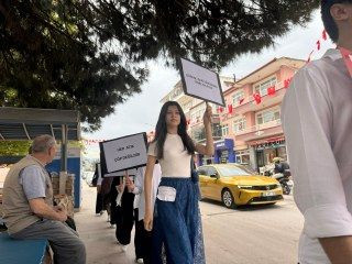 Yalova'da Öğrencilerden 'Açık Hava Atık Materyal Defilesi' - Sayfa 3