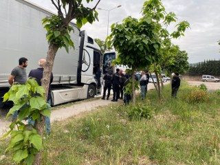 Kocaeli'de Tır Sürücüsü Araçta Asılı Halde Ölü Bulundu - Sayfa 6