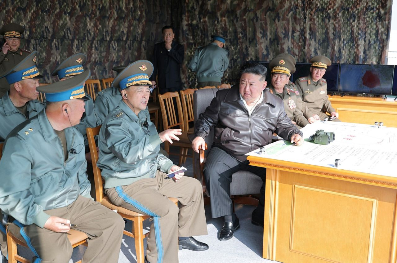 Kuzey Kore Ordusu, Lider Kim Jong-Un Denetiminde Hava Tatbikatı Gerçekleştirdi - Sayfa 5