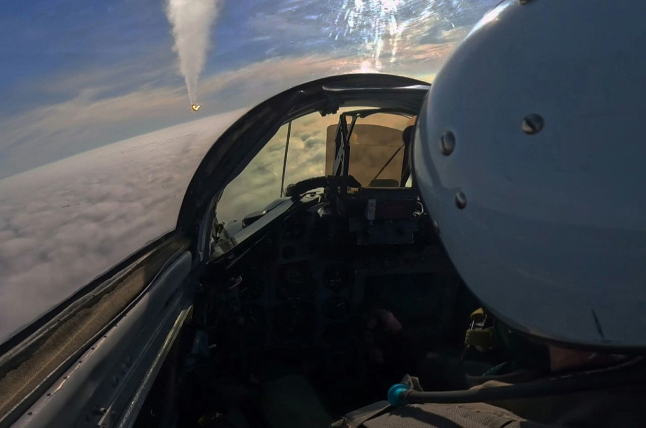 Kuzey Kore Ordusu, Lider Kim Jong-Un Denetiminde Hava Tatbikatı Gerçekleştirdi - Sayfa 7