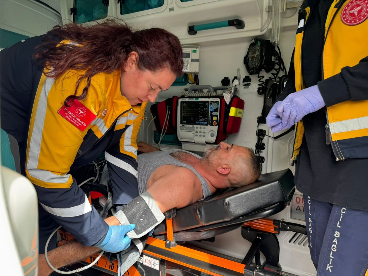 Bir Arının Yaptığına Bak...Yüzlerce Kişiyi Mağdur Etti - Sayfa 2