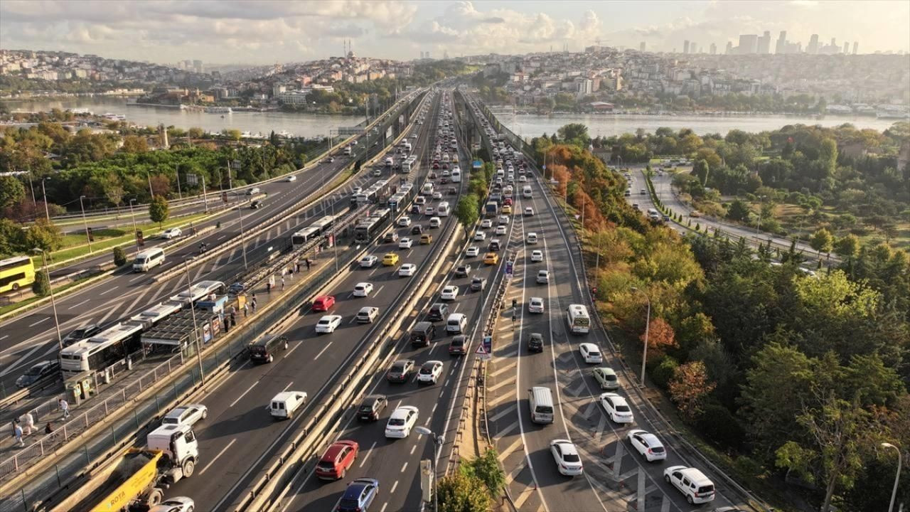 Türkiye’de Trafiğe 4 Ayda 690 Bin Yeni Araç Girdi: Taşıt Sayısı 32 Milyona Yaklaştı - Sayfa 4