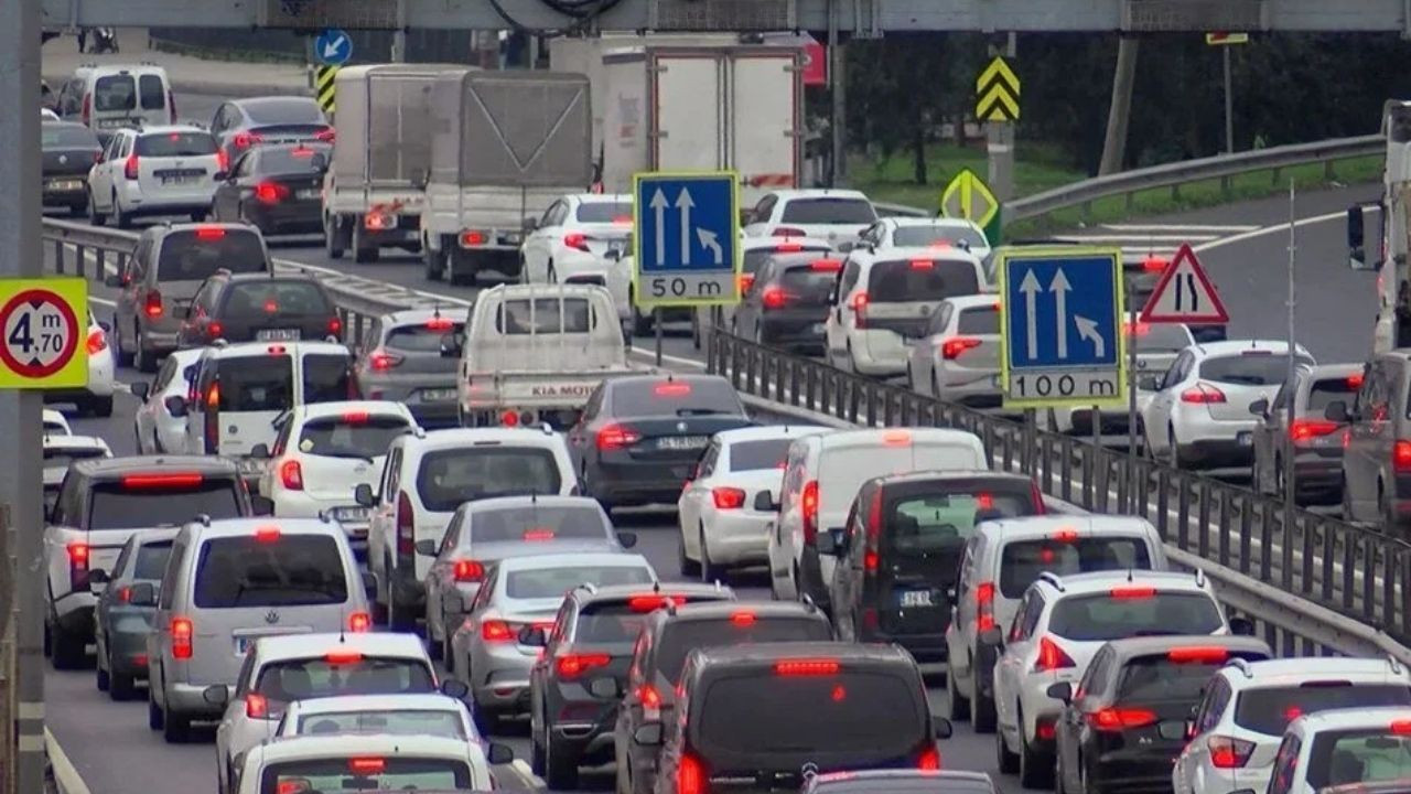 Türkiye’de Trafiğe 4 Ayda 690 Bin Yeni Araç Girdi: Taşıt Sayısı 32 Milyona Yaklaştı - Sayfa 3
