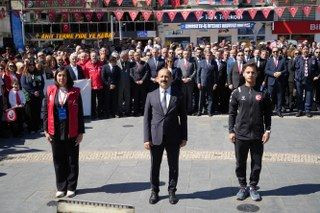 Samsun'da 19 Mayıs Kutlamaları Çelenk Sunma Töreni İle Başladı - Sayfa 5