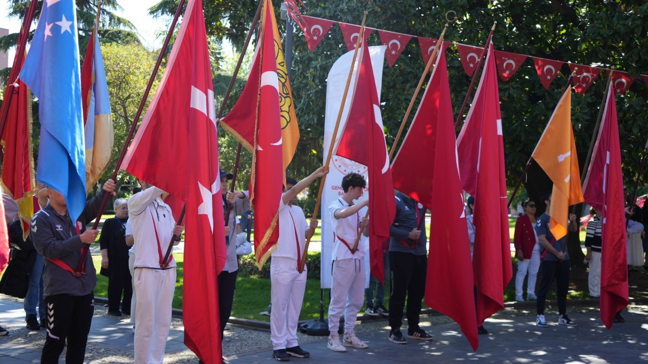 Samsun'da 19 Mayıs Kutlamaları Çelenk Sunma Töreni İle Başladı