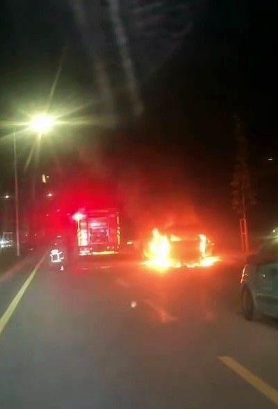 Sakarya’da Alev Alev Yanan Araç Kullanılamaz Hale Geldi - Sayfa 2