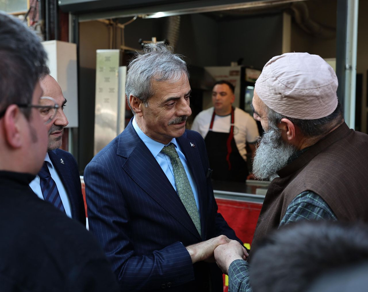 Erenler’de vatandaş sordu, Başkan Yusuf Alemdar cevapladı “Eser ve hizmet siyasetinden ödün vermeyeceğiz” - Sayfa 2