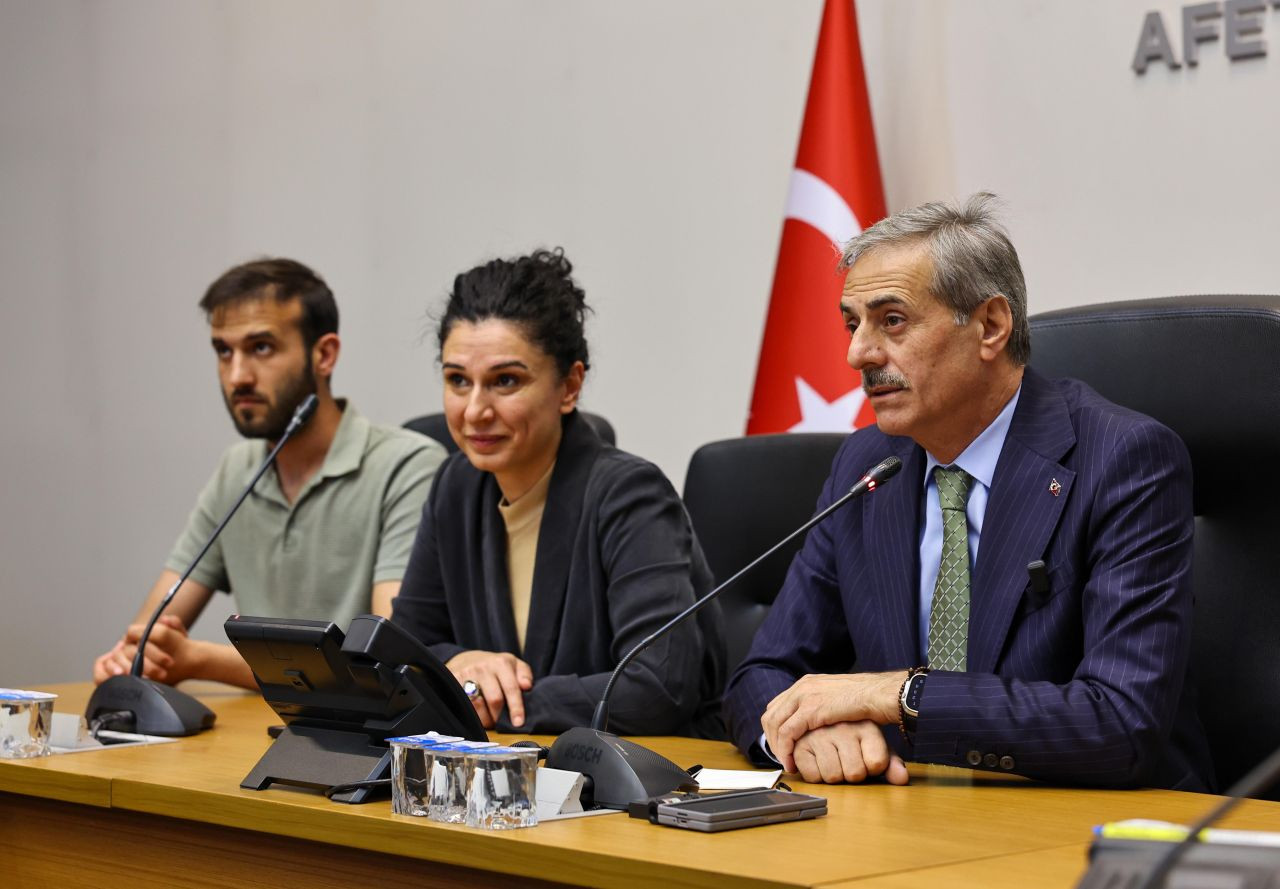 Başkan Alemdar, AK Kadınlar ile buluştu: “Kadın kollarımız davamıza güç katıyor” - Sayfa 2