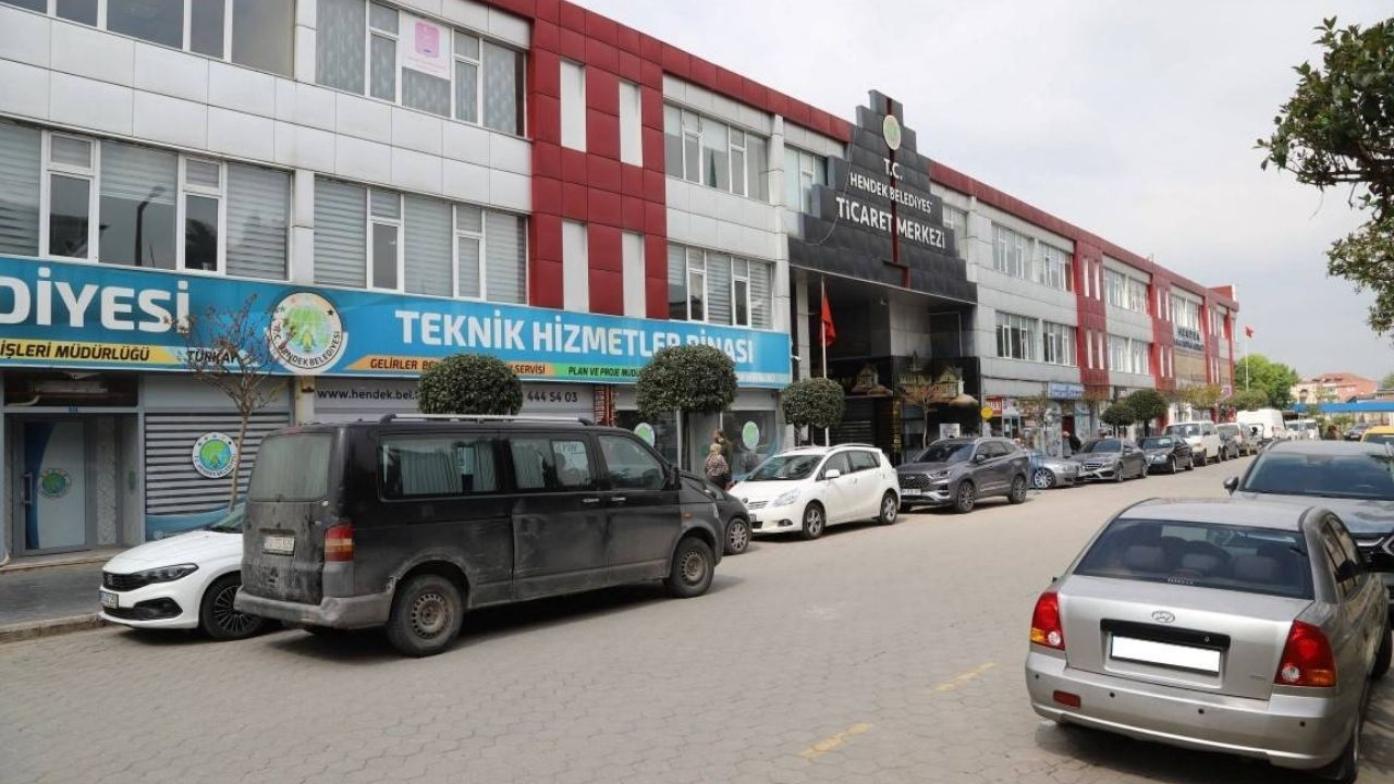 HENDEK'TE SEMT PAZARI 24 MAYIS İTİBARİYLE TİCARET MERKEZİNDE KURULACAK