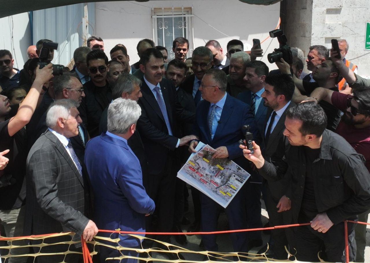 Bakan Kurum’dan Ada Hayat ve Adapazarı Ticaret Müzesi’ne Ziyaret - Sayfa 2