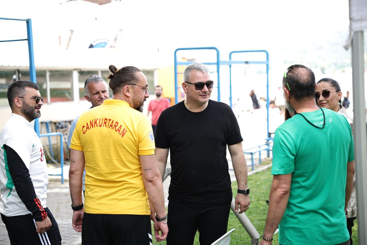 SERDİVAN’DA KÜREK SPORUNA GENÇLİK DAMGASI: 2025 GENÇLİK KÜREK KUPASI TAMAMLANDI - Sayfa 1