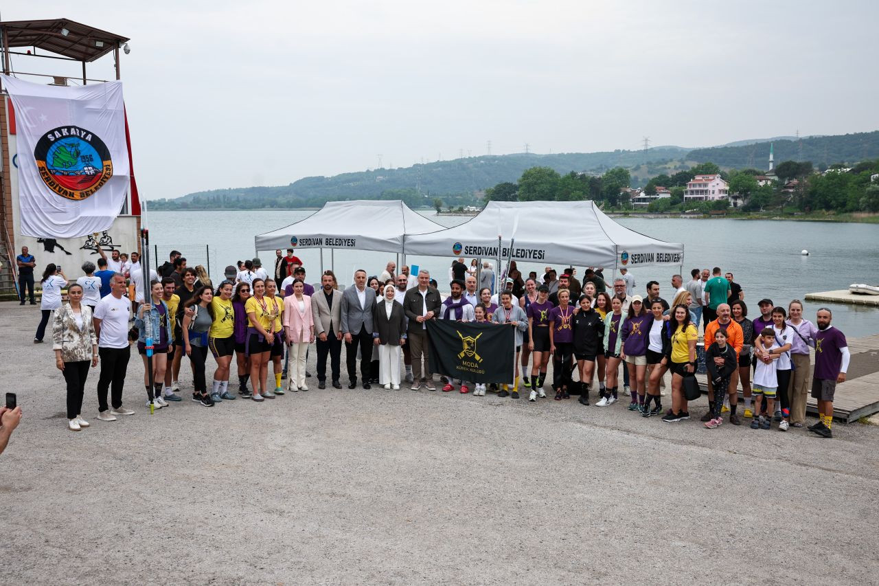 SERDİVAN’DA KÜREK SPORUNA GENÇLİK DAMGASI: 2025 GENÇLİK KÜREK KUPASI TAMAMLANDI - Sayfa 12