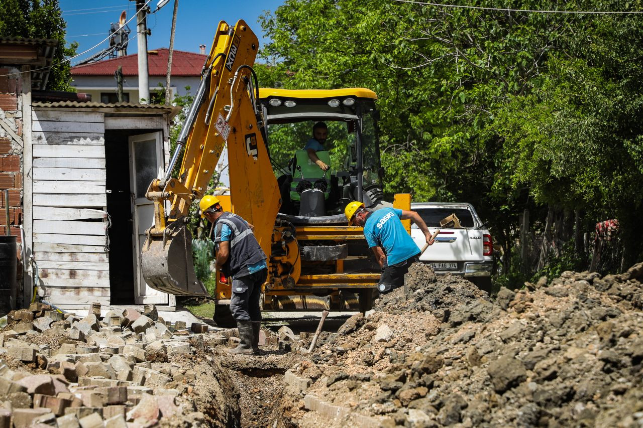 Mekece Mahallesi’nin 2 bin metrelik içme suyu hattı yenileniyor - Sayfa 3