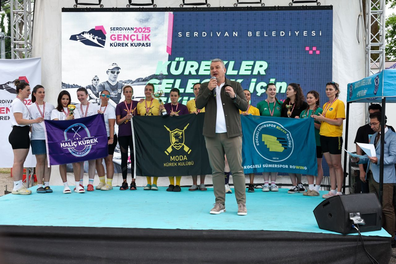 SERDİVAN’DA KÜREK SPORUNA GENÇLİK DAMGASI: 2025 GENÇLİK KÜREK KUPASI TAMAMLANDI - Sayfa 10