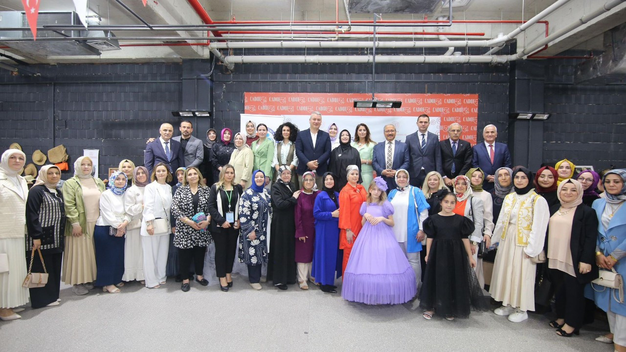 Serdivan Halk Eğitimi Merkezinden Muhteşem Yıl Sonu Sergisi