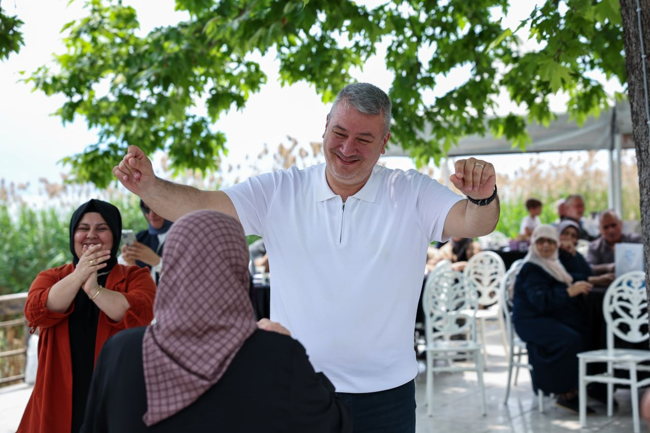 Serdivan Belediyesi’nden Yaşlılara Moral Pikniği - Sayfa 4
