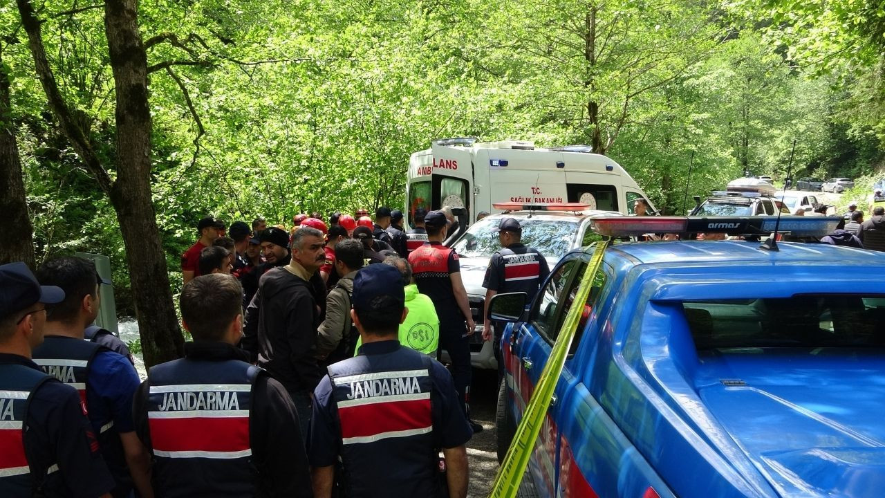 Suudi Arabistan uyruklu çocuğun cansız bedeni 2.3 kilometre uzaklıkta kayanın altında bulundu - Sayfa 4