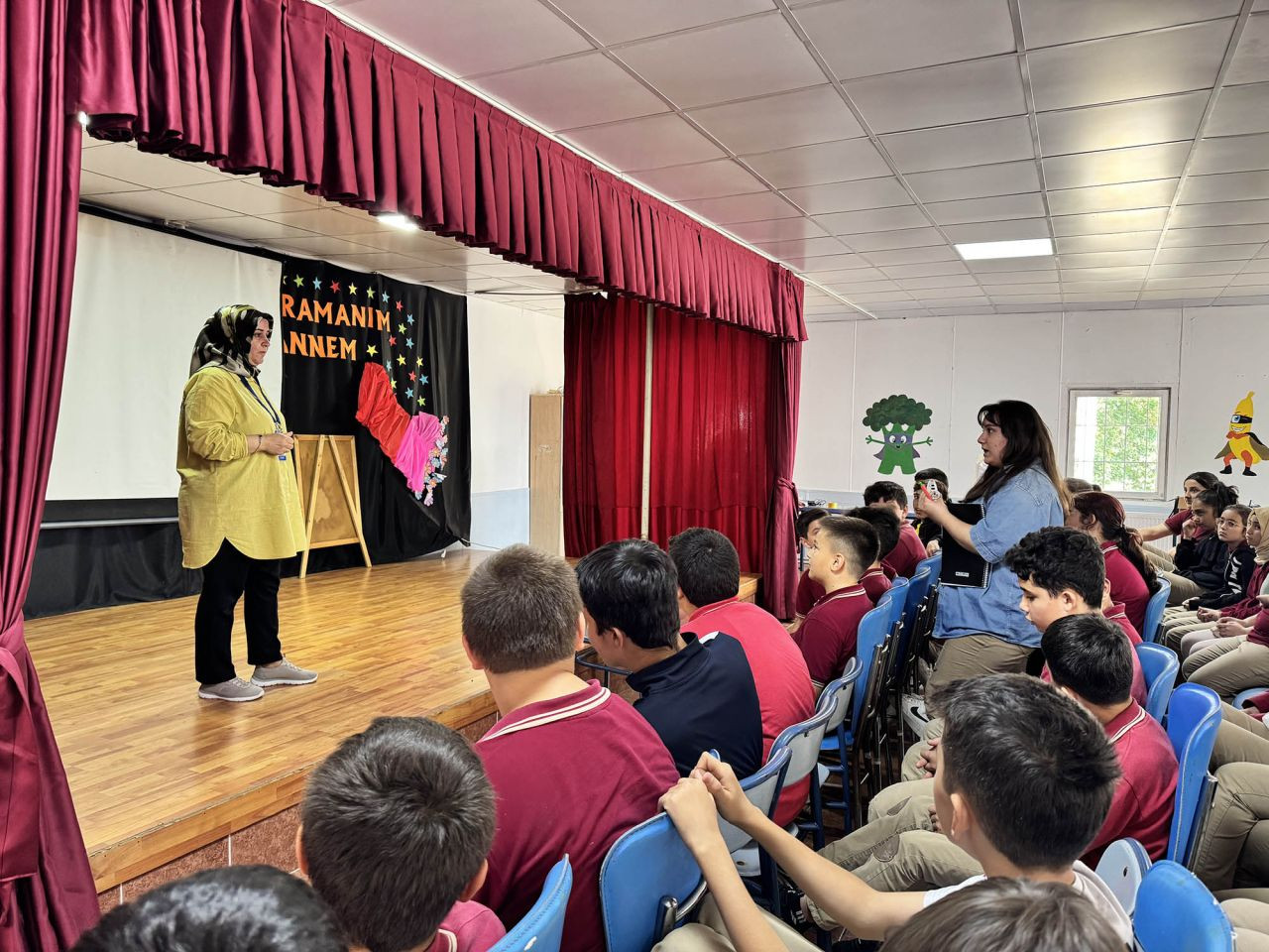 Öğrencilere teknoloji bağımlılığı semineri - Sayfa 1