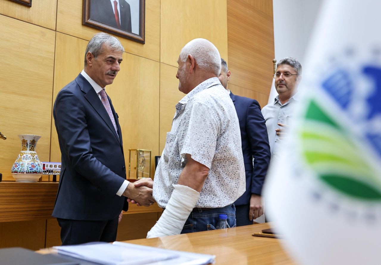 Büyükşehir’in geleneği bu bayram da bozulmadı - Sayfa 4