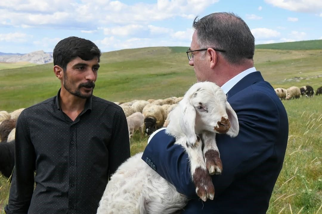 Van'da 3 yılda 2 bin 375 çiftçiye 235 bin koyun desteği verildi - Sayfa 4