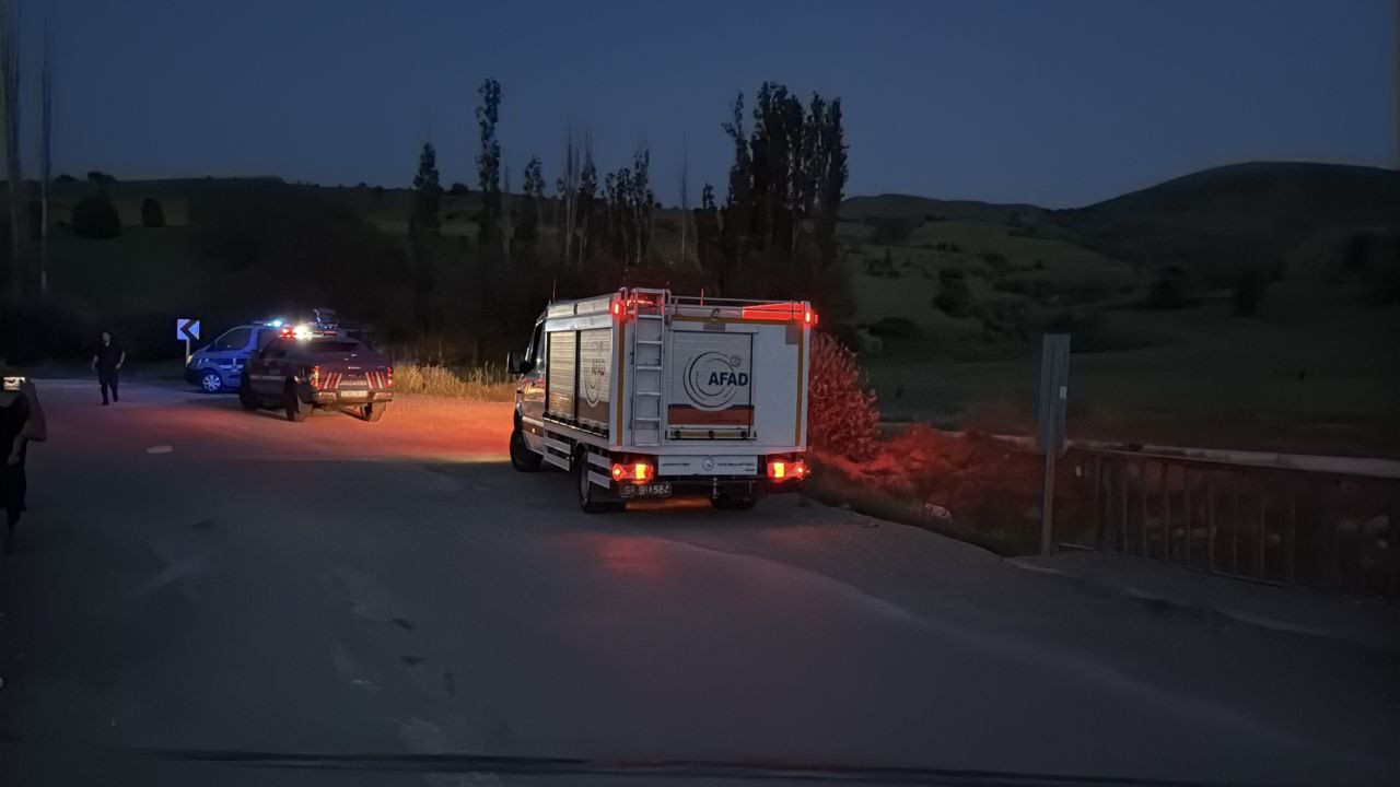 Yoldan çıkan minibüs Kızılırmak’a uçtu, 4 yaralı - Sayfa 4