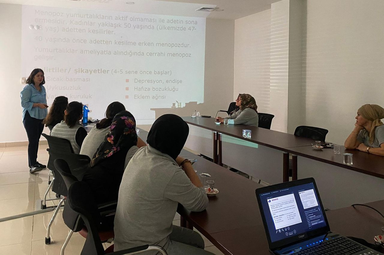 Kadınlara sağlık konusunda eğitim verildi - Sayfa 1