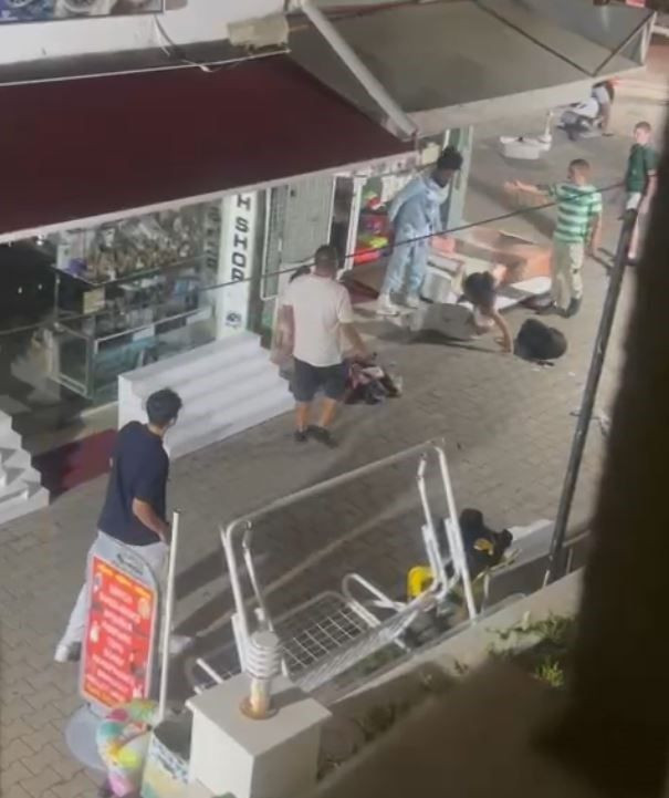 İngiliz turist kadınlar Marmaris'i birbirine kattı - Sayfa 2