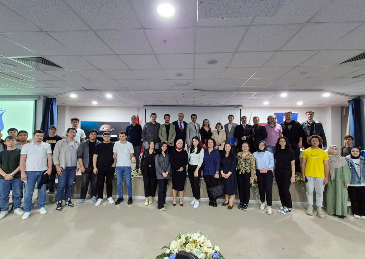 Hendek’te ‘Dijital Dönüşüm’ temalı Kariyer Zirvesi - Sayfa 4