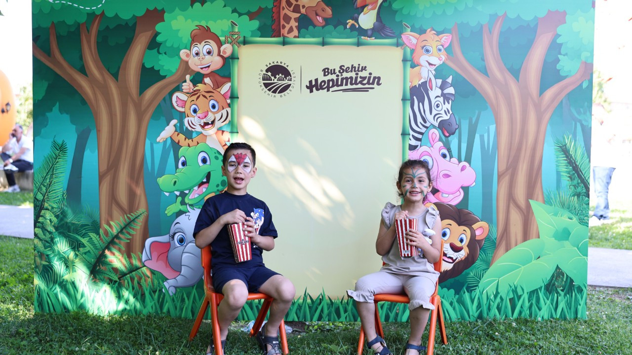 Büyükşehir çocuklar için bayrama neşe kattı