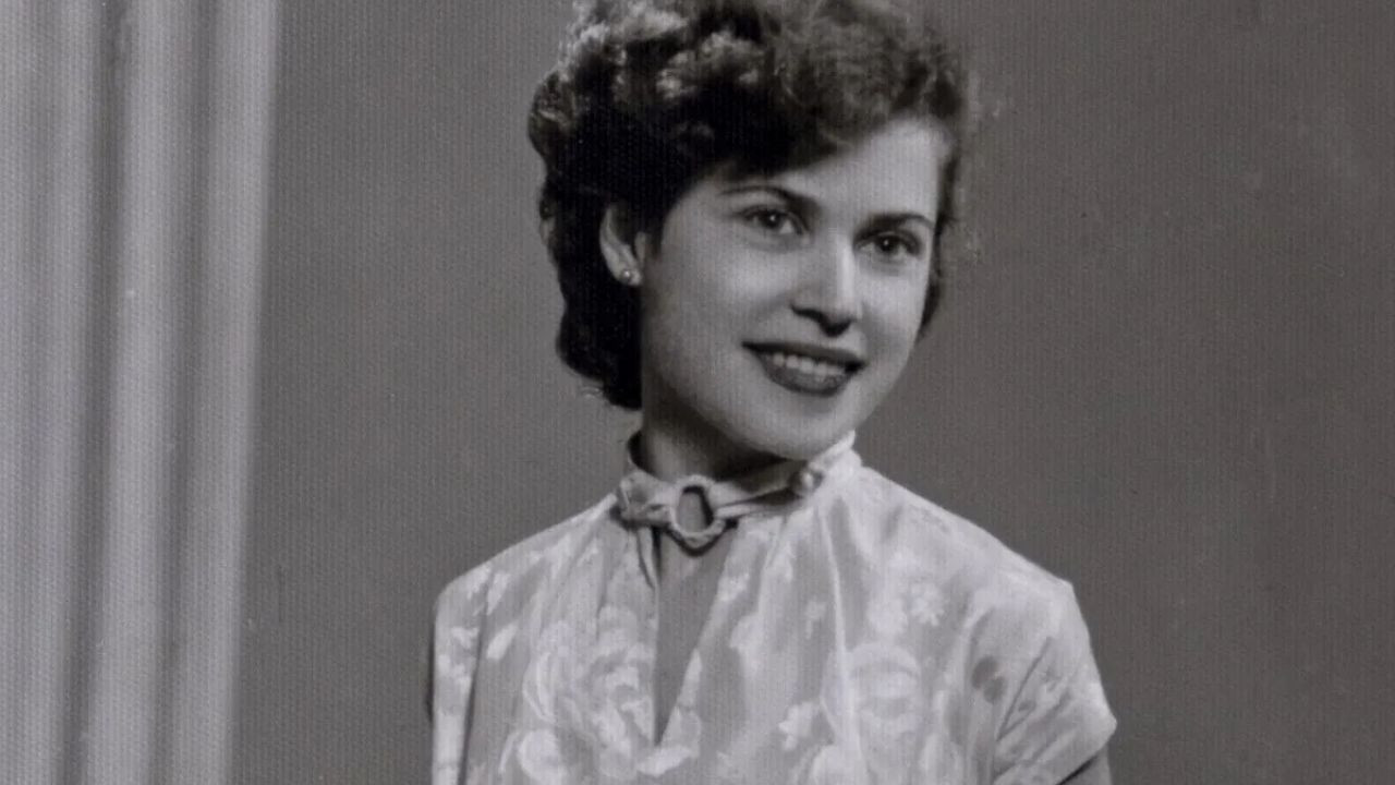 Mona Roza'ya ilham olan Muazzez Akkaya Giray, son yolculuğuna uğurlandı - Sayfa 3