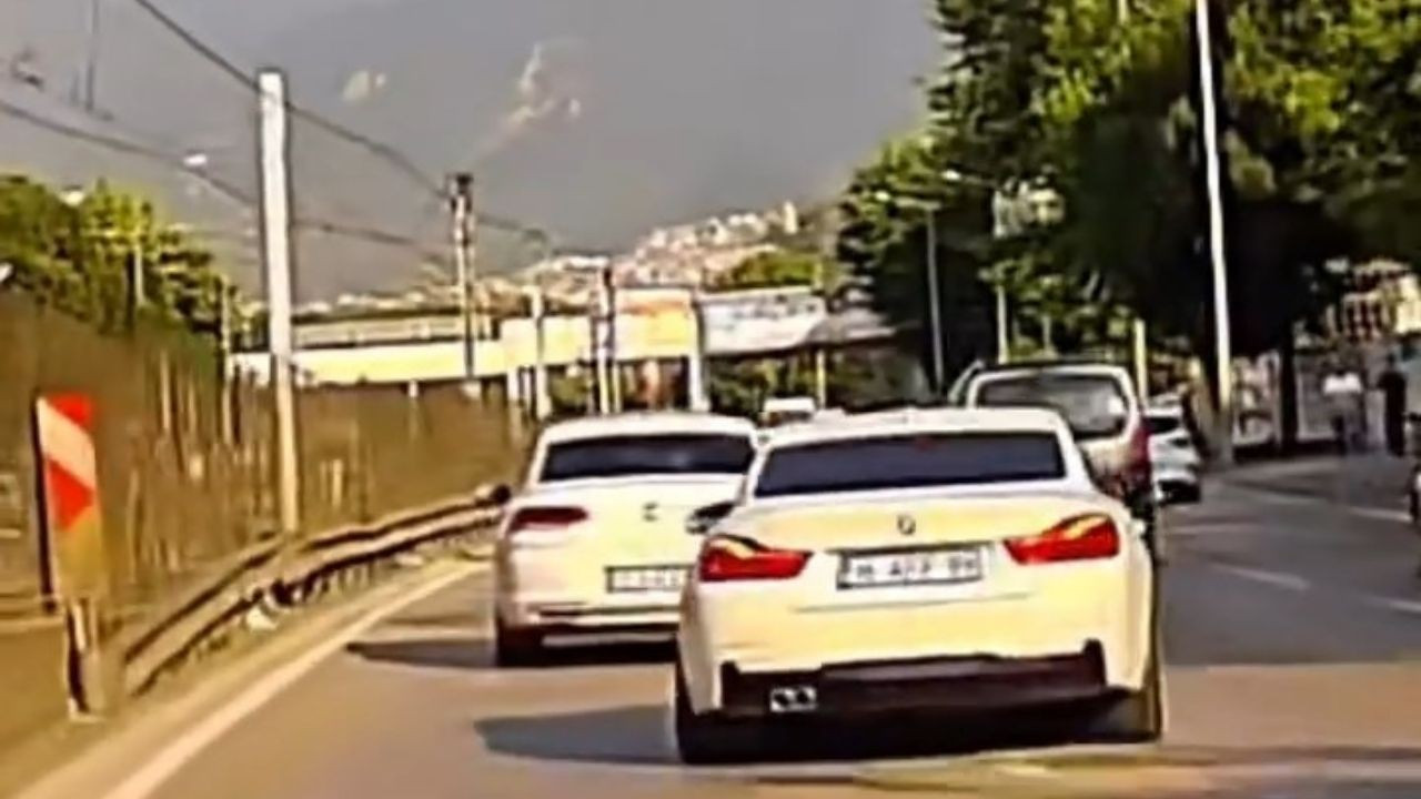 Makas atan sürücü kameraya yakalandı