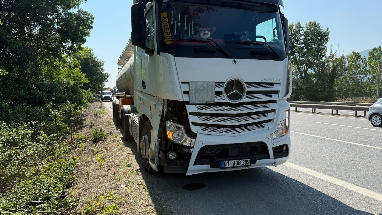 Kontrolden çıkarak bariyerlere çarpan otomobile tanker çarptı 7 yaralı - Sayfa 3