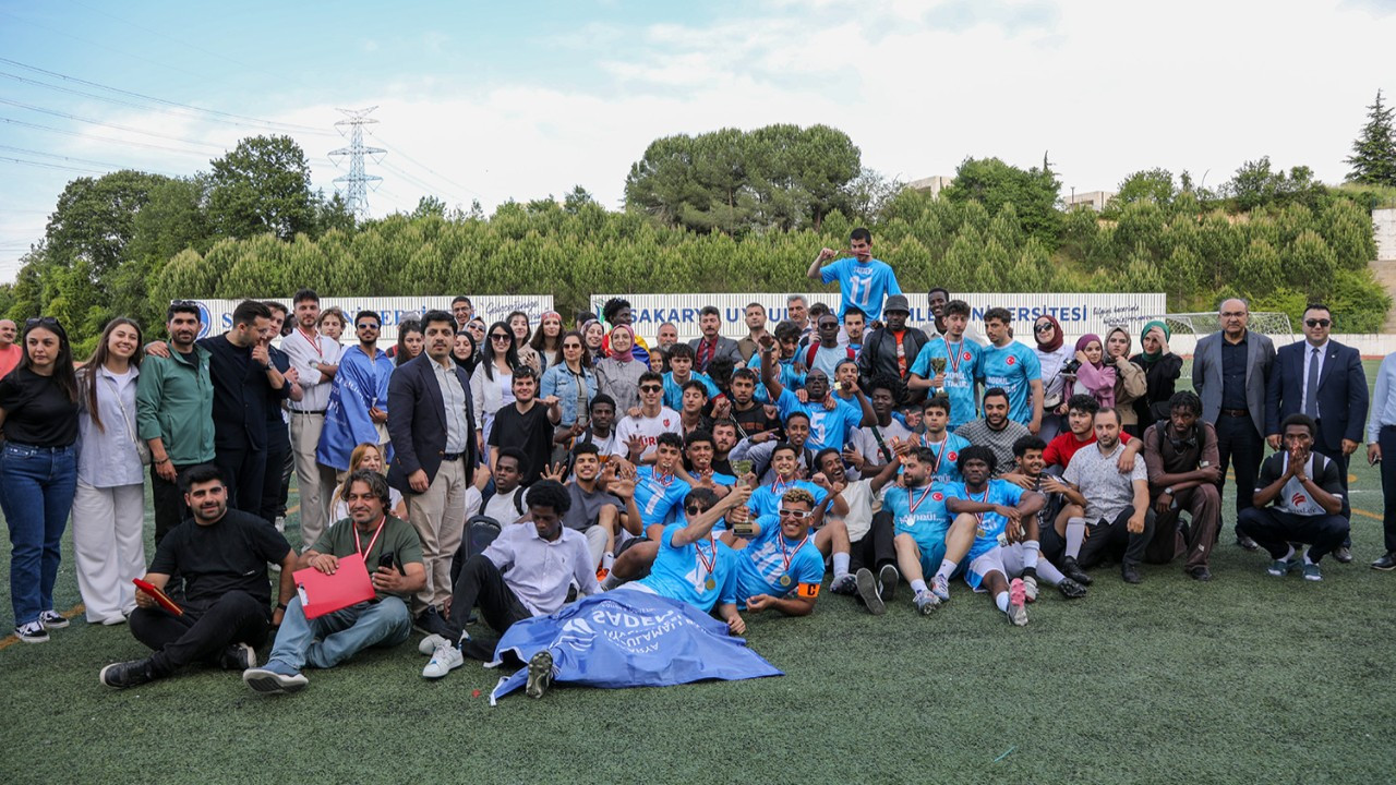 SUBÜ-LİG Futbol Turnuvası şampiyonu SADEM