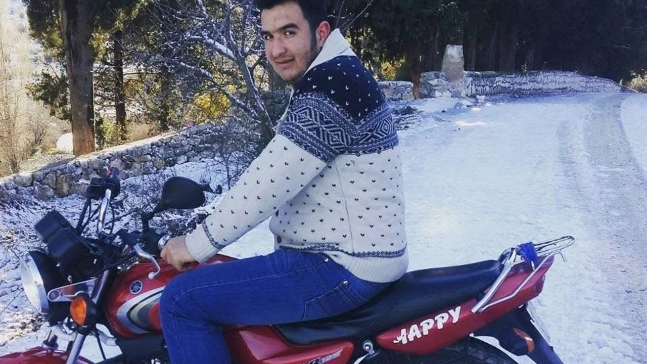 Virajı alamayarak uçurumdan uçan genç motosikletçi öldü