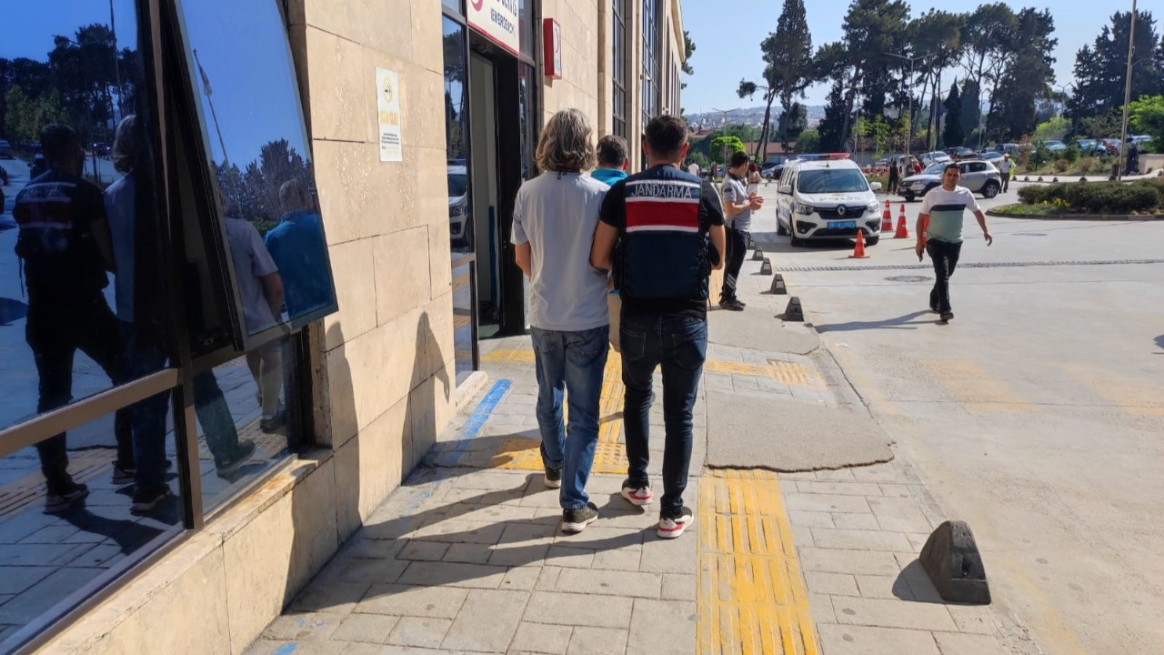 İzmir’de terör propagandacılarına operasyon: 5 gözaltı