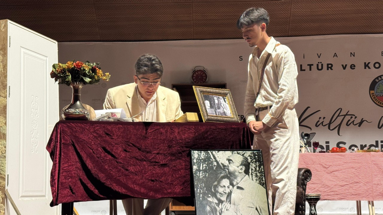 "Postacı" Tiyatro Oyunu Serdivanlılarla Buluştu