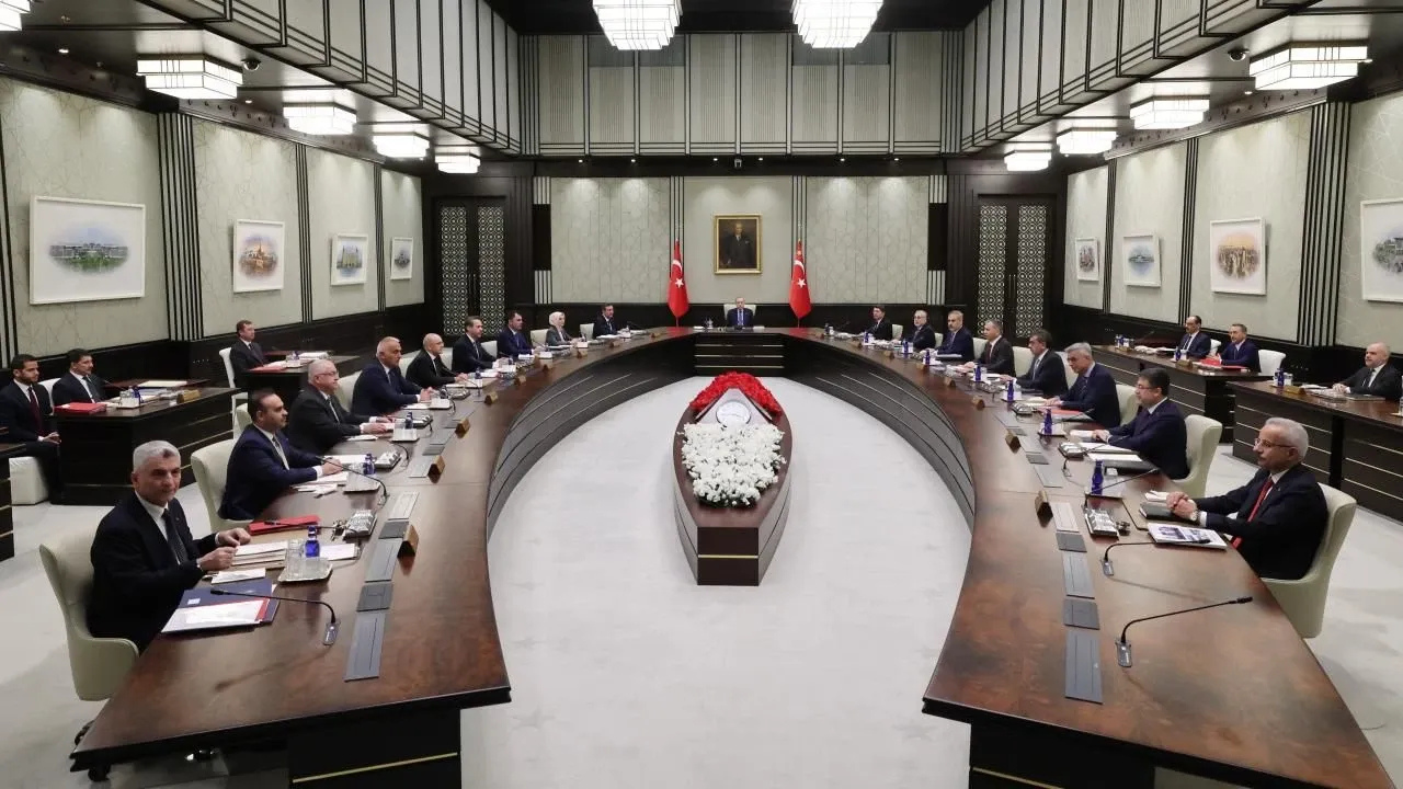 Kabine Toplantısında Gündem Değerlendirmesi - Sayfa 1