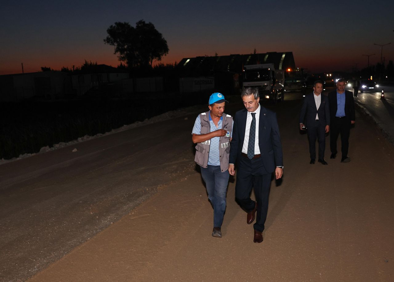 Yusuf Alemdar sözünü verdiği proje için gece yarısı yine sahadaydı - Sayfa 3