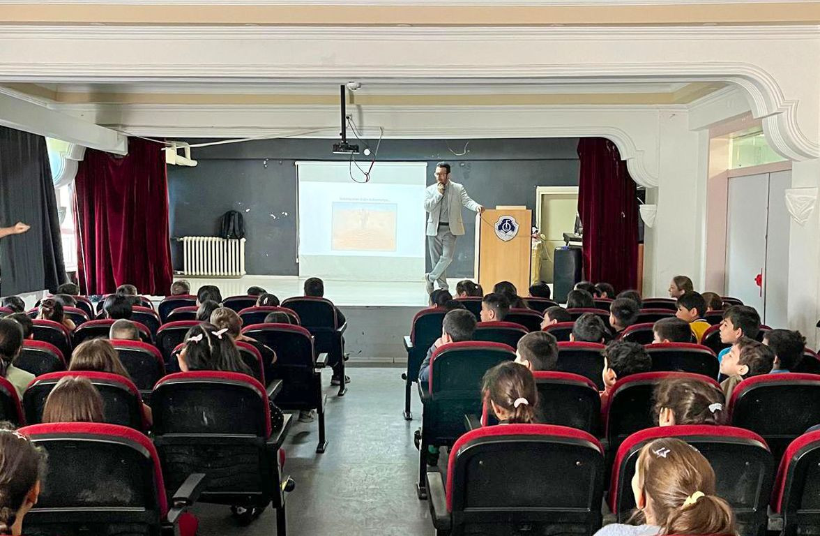 SUBÜ öğrencileri bilime teşvik ediyor - Sayfa 1
