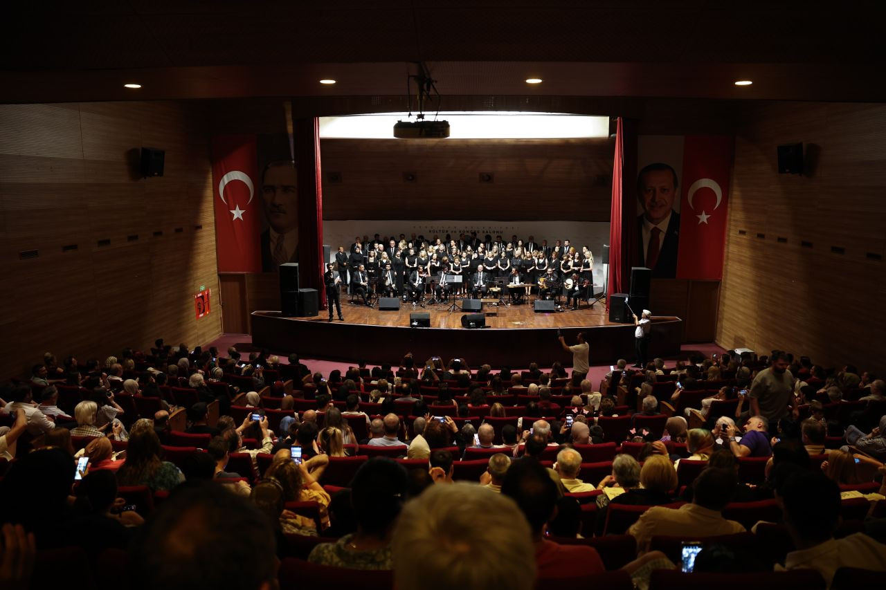 Gelenekten Geleceğe: Serdivan’da Türk Müziği Ziyafeti - Sayfa 4