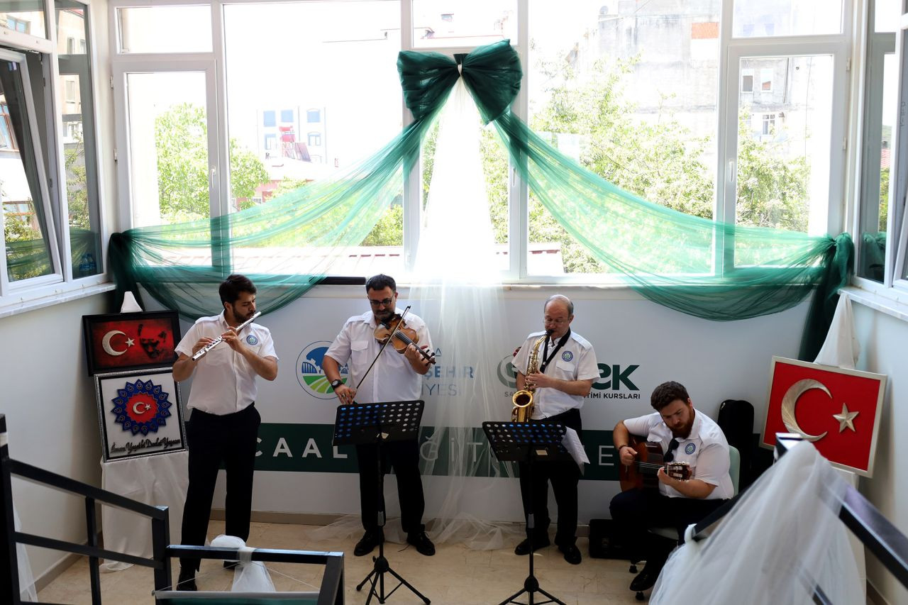 SAMEK’te yılsonu heyecanı Karasu ve Kocaali’de devam etti - Sayfa 4
