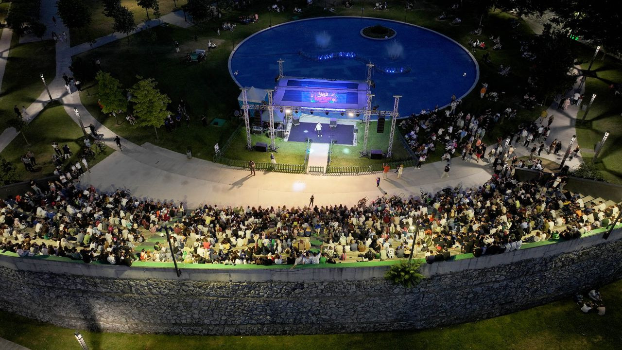 Büyükşehir’in ‘Yaz Seninle Güzel’ konser rüzgarında Emir Şamur coşkusu - Sayfa 4