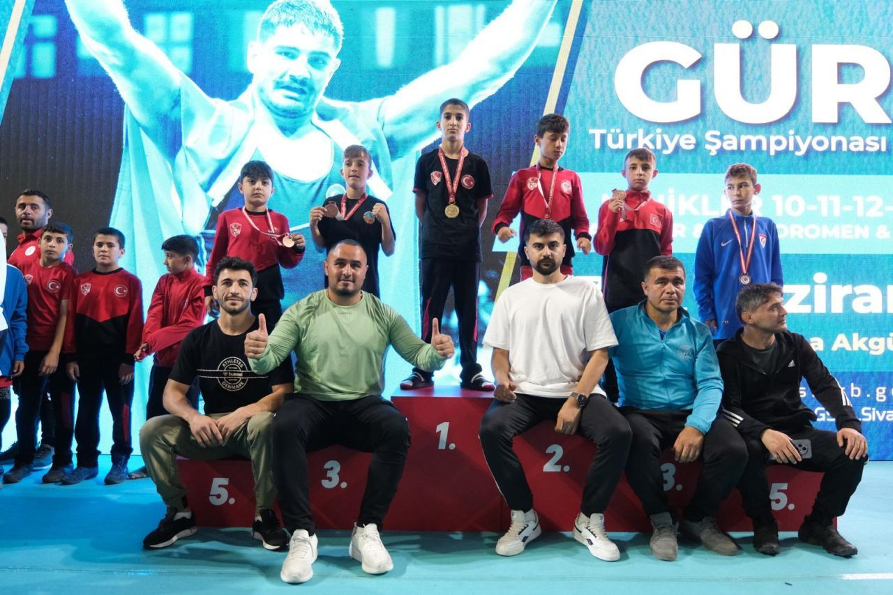 Serdivanlı Sporcular Sivas’tan Madalyalarla Döndü - Sayfa 1