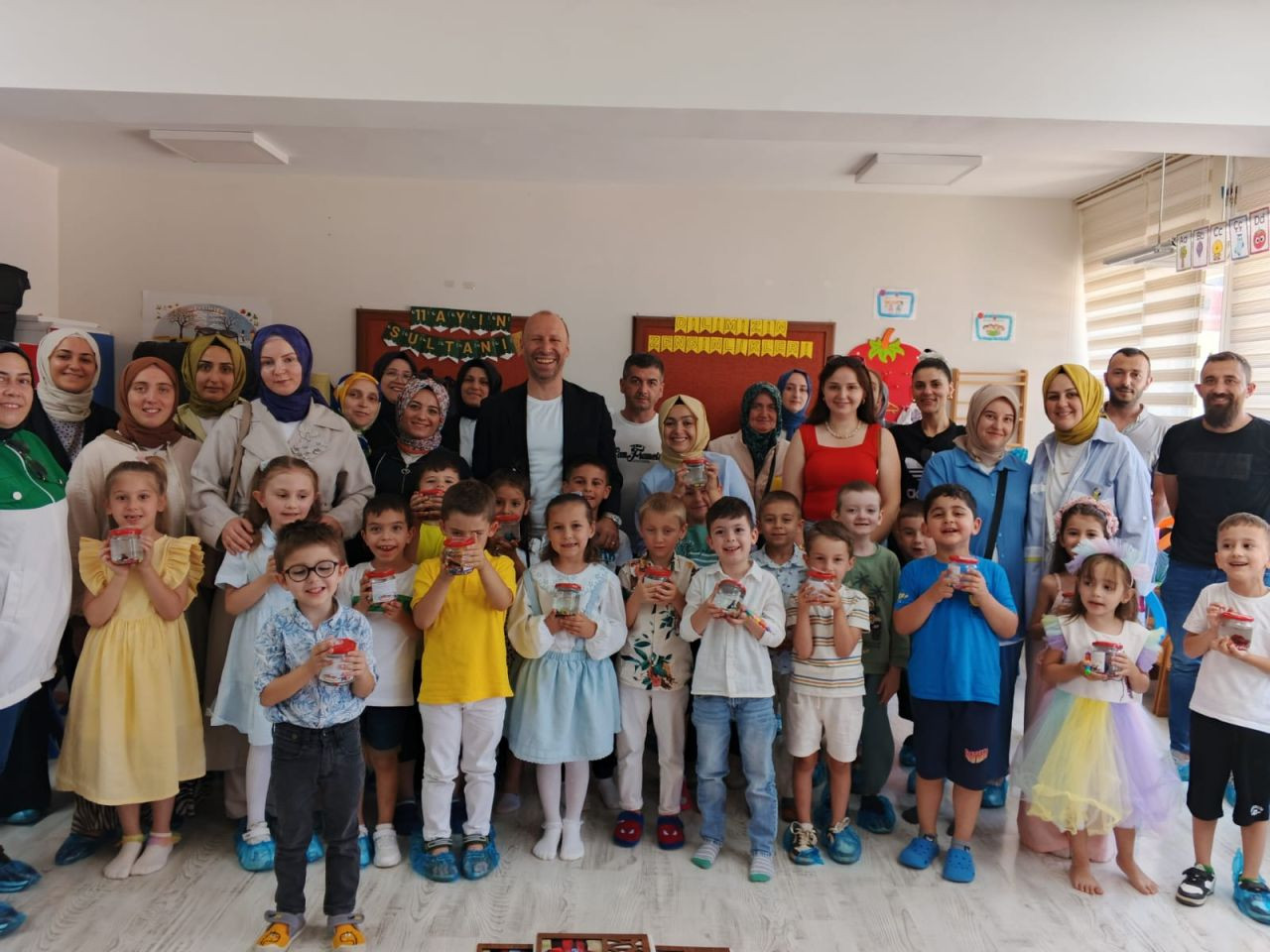 Kazımpaşa İlkokulunda Anlamlı Karne Hediyesi - Sayfa 4