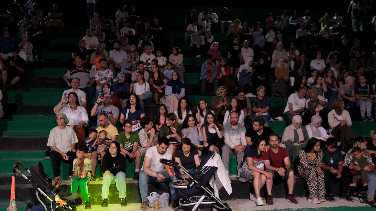 Millet Bahçesi’nde müzik dolu akşam - Sayfa 6