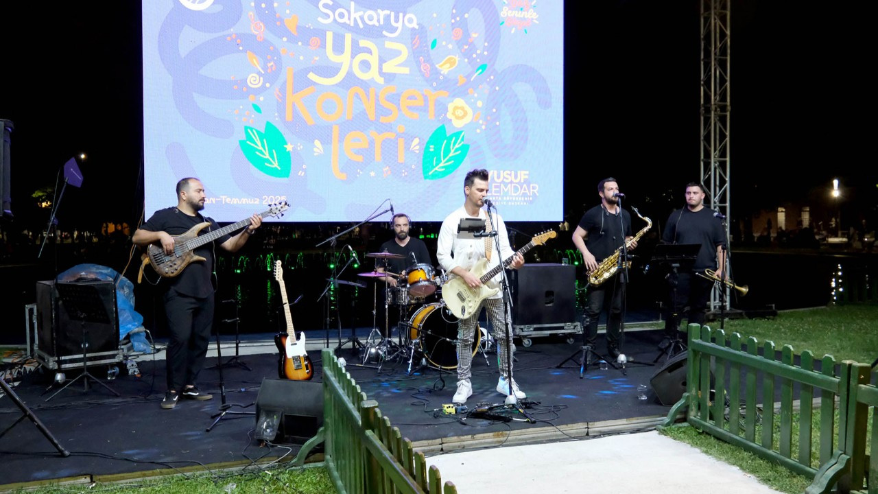 Millet Bahçesi’nde müzik dolu akşam