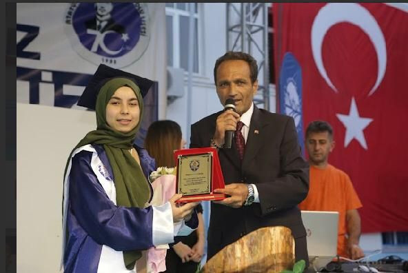 Adapazarı Atatürk Anadolu Lisesinde Mezuniyet Coşkusu - Sayfa 2