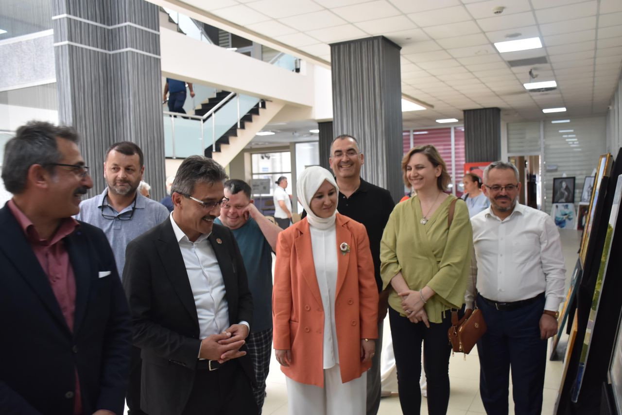 ERENLER’DE GÖRSEL SANATLAR SERGİSİ - Sayfa 1