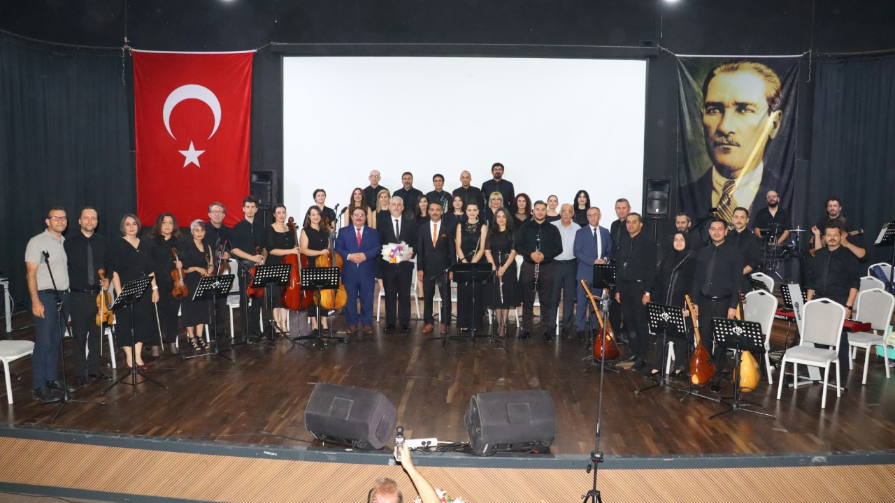 Sakarya Maarif Orkestrası’ndan Sanat Dolu Bir Gece Daha